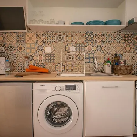 The Blue House - Bica Ropers Lizbona