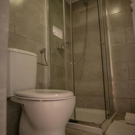 The Blue House - Bica Ropers Lizbona